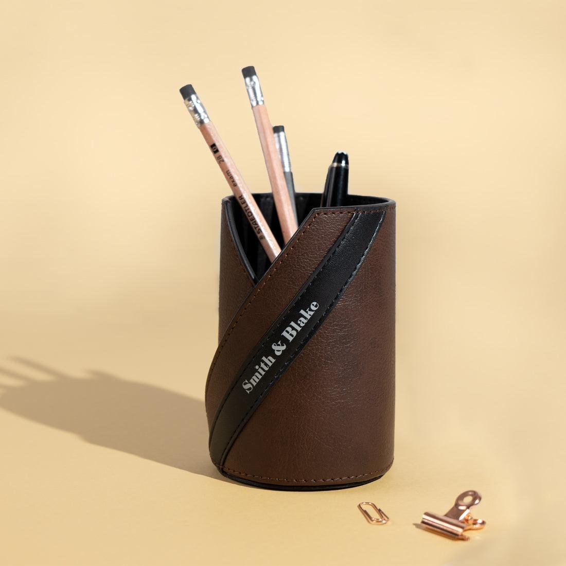 Smith & Blake OPULA Pen Stand Brown