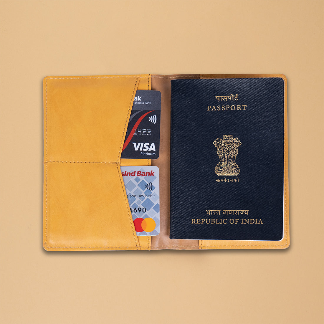 Smith & Blake QUEST Passport Wallet Beige